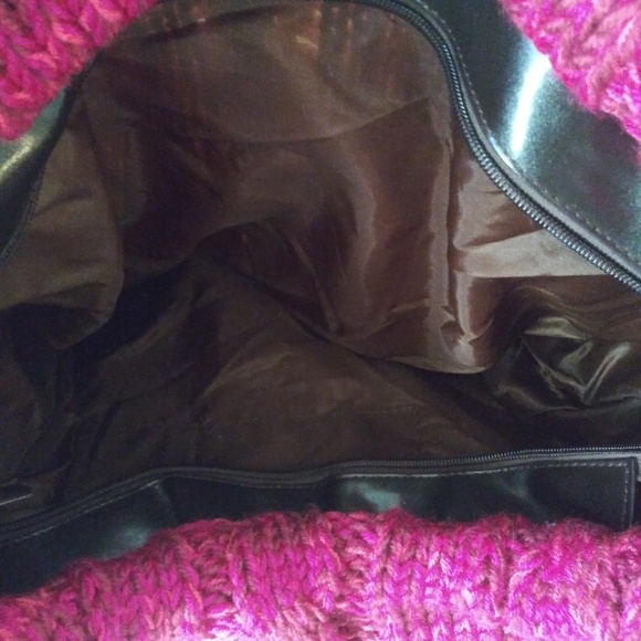 Crocheted Pink Murval Paris Bucket Handbag - Picture 7 of 7